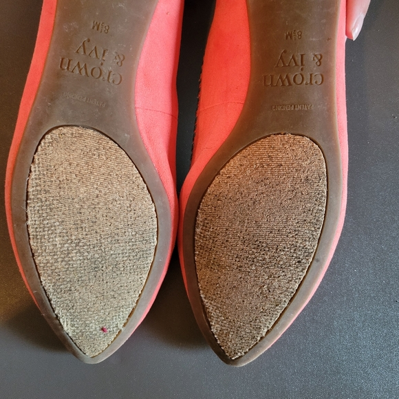 Crown & Ivy Coral and Gold Pointed Toe Flats Sz 8.5 - Picture 5 of 7